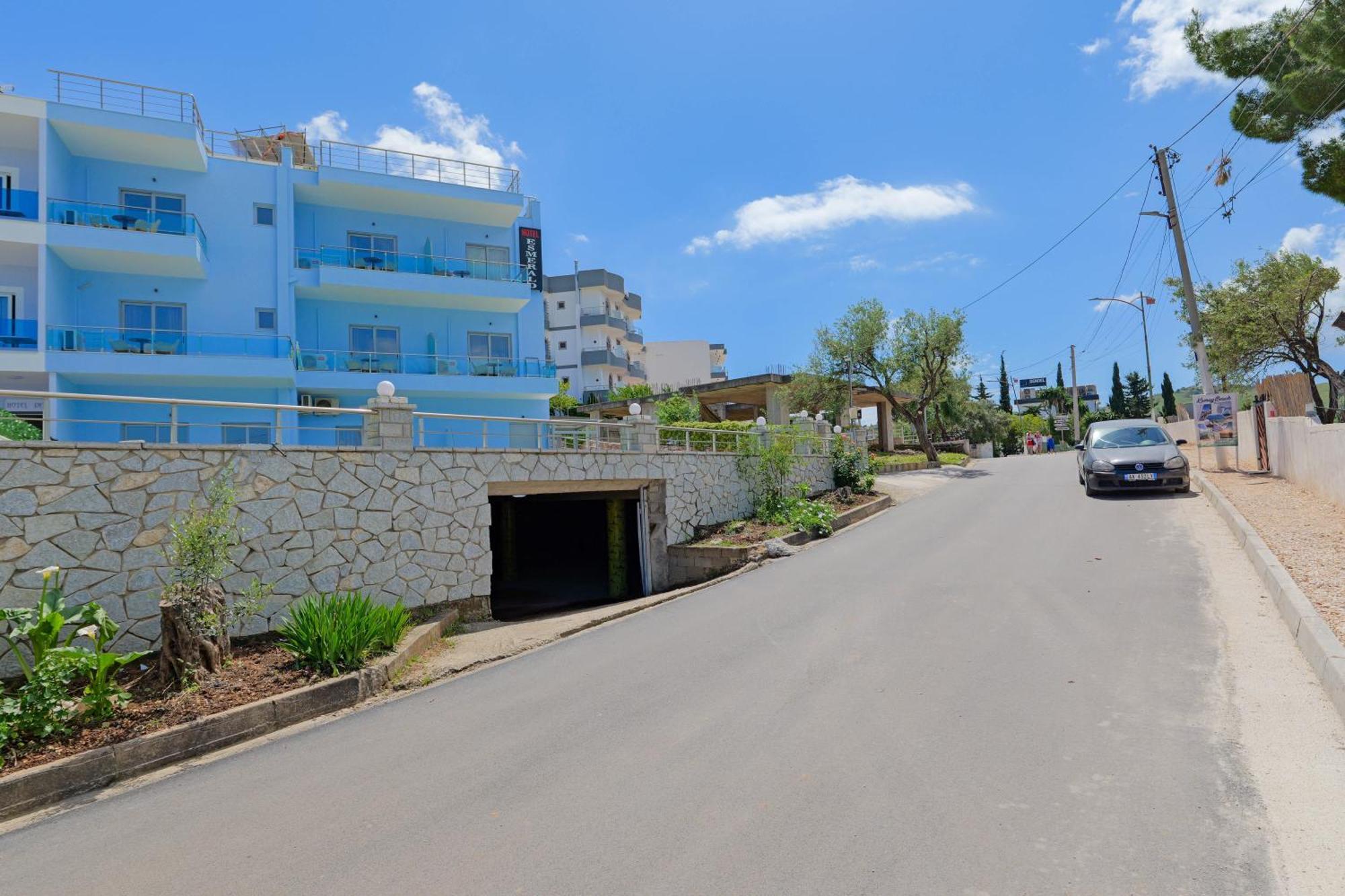 Hotel Esmerald