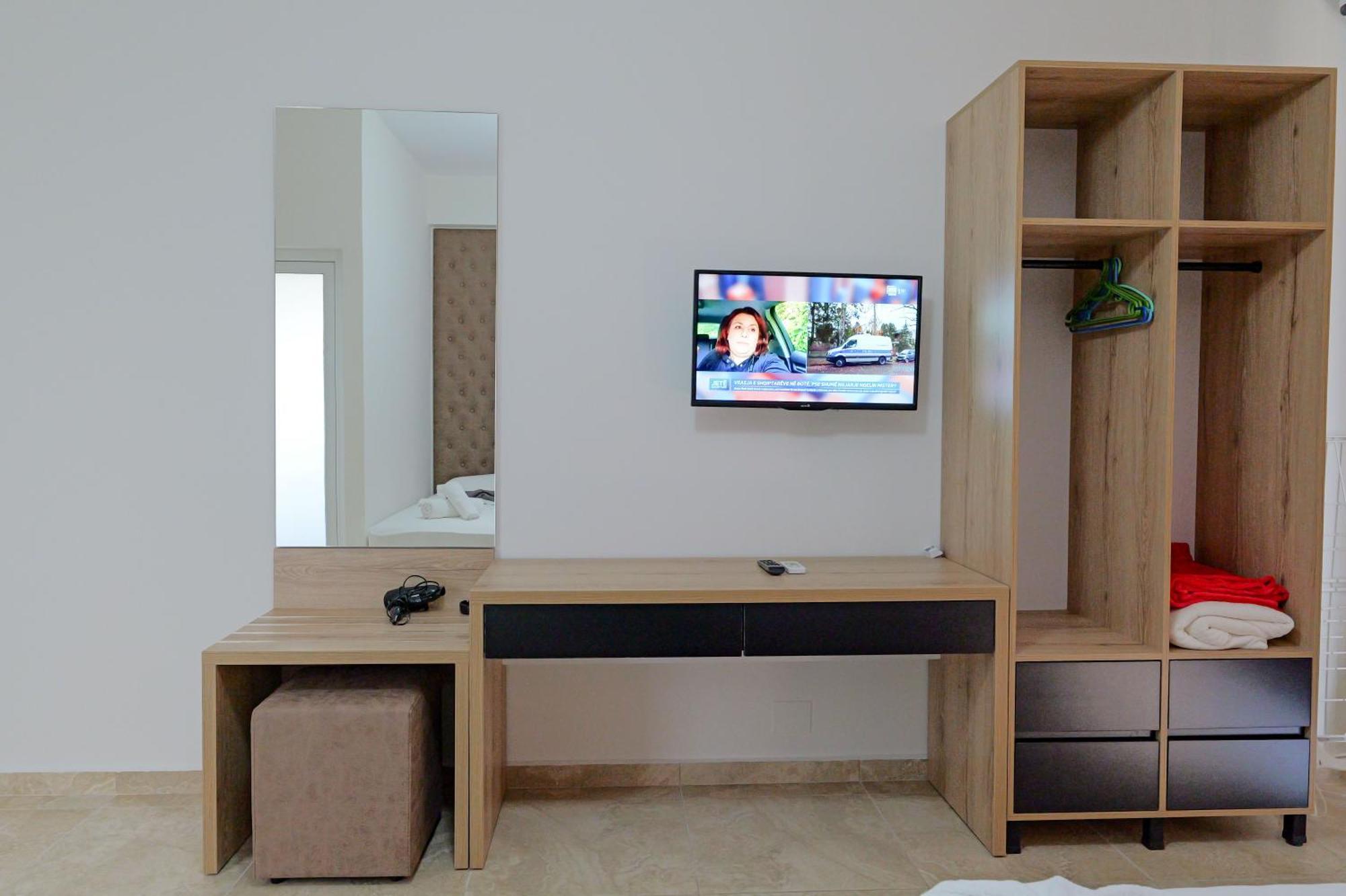 Hotel Esmerald 3*