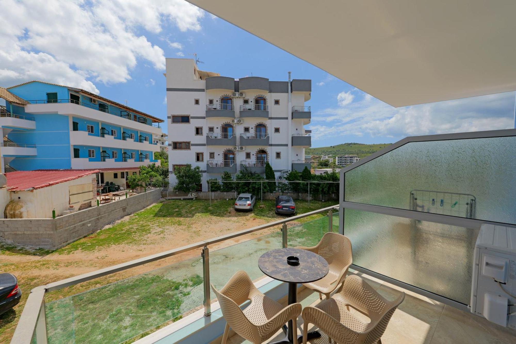 Hotel Esmerald