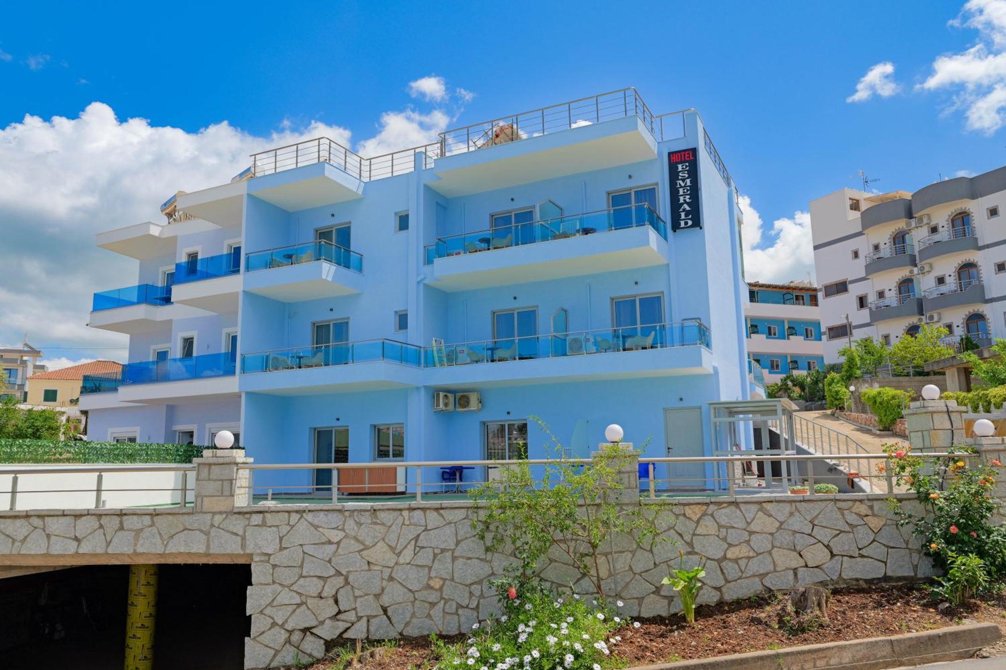 Hotel Esmerald