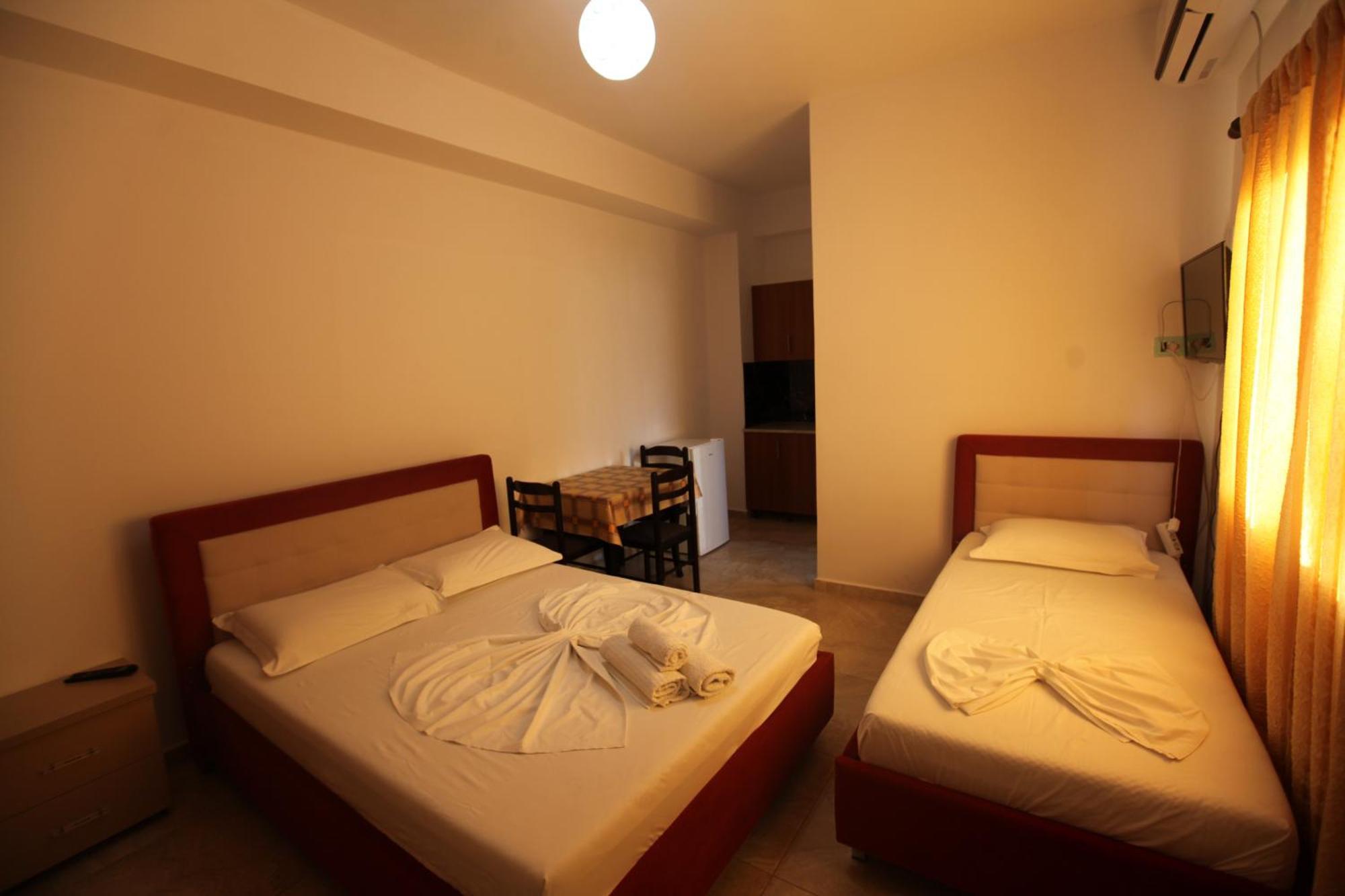 Esmerald 3* Ksamil