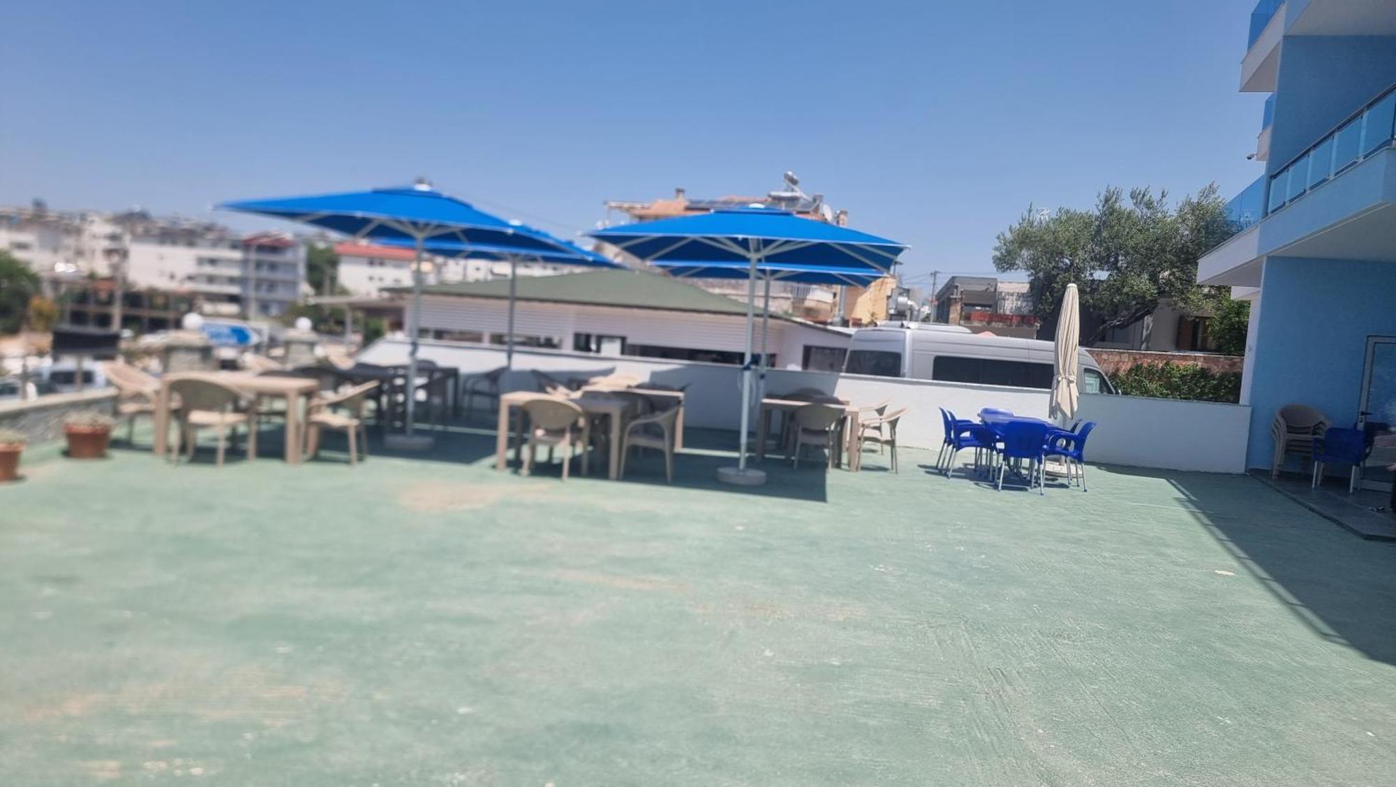 Hotel Esmerald 3*